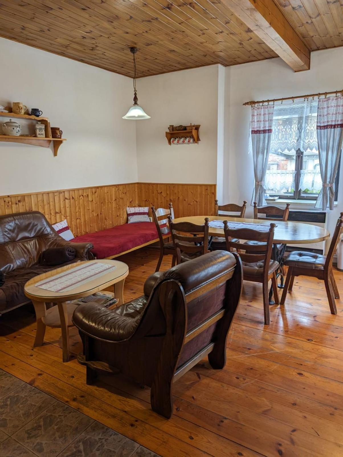 Apartman V Pensionu U Holzaepfelu แชร์เวนี กอสตาเลตส์ ภายนอก รูปภาพ